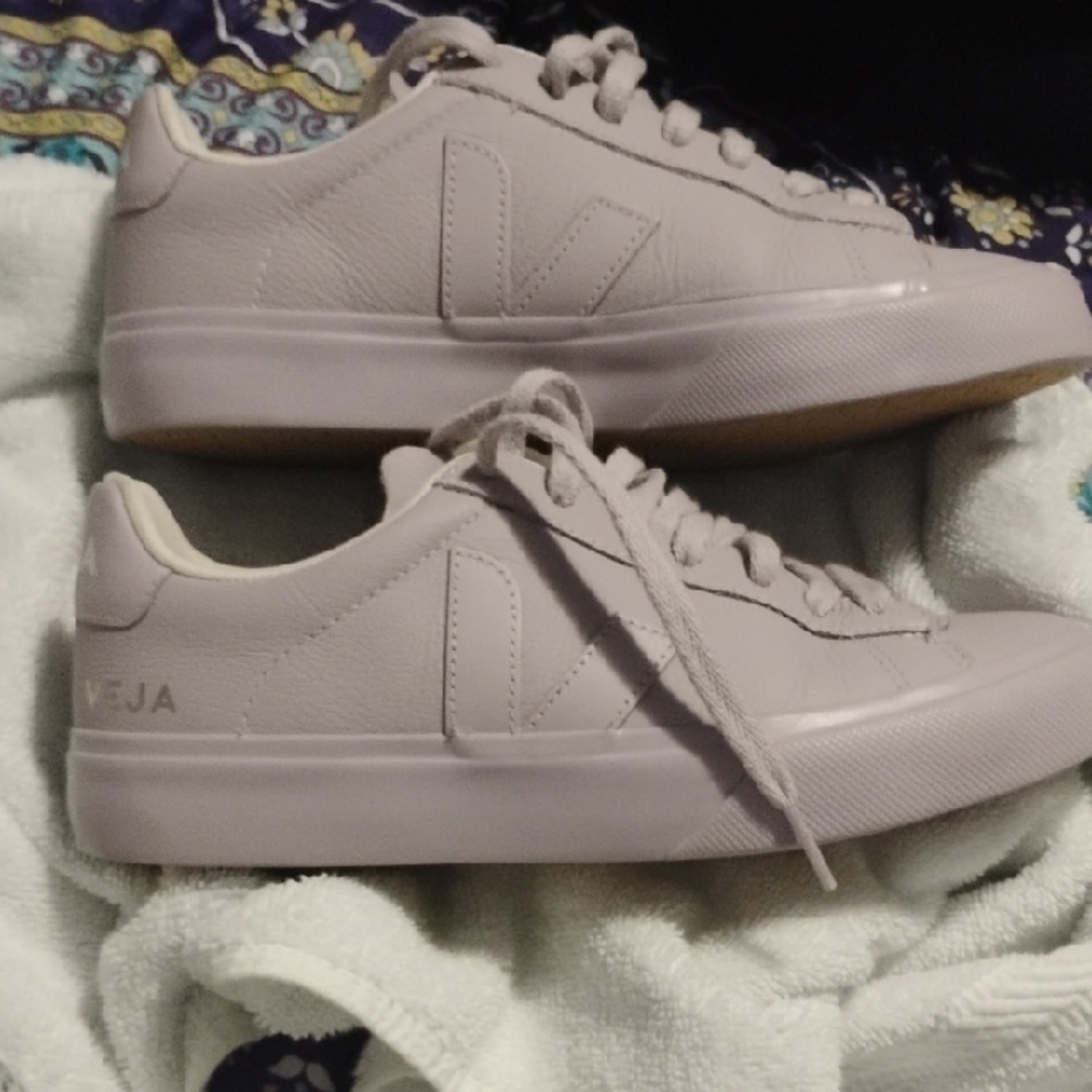 Veja Women's Sneakers - Soft Lavender